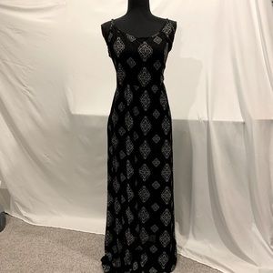 Black and white print dress